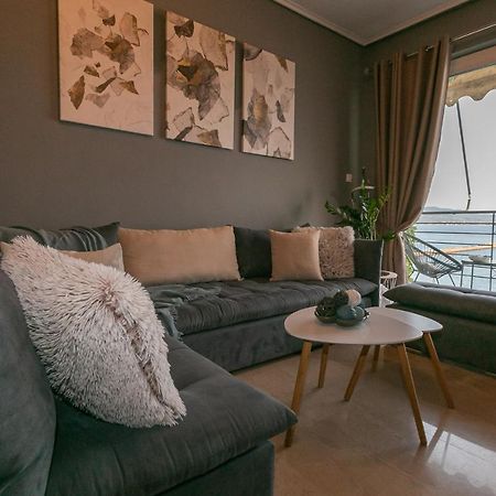 Seafront Kalamata Haven - Blue Luxury Suite Eksteriør billede