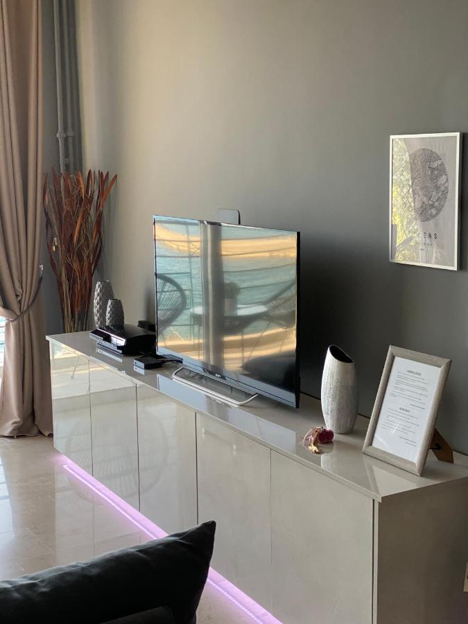 Seafront Kalamata Haven - Blue Luxury Suite Eksteriør billede